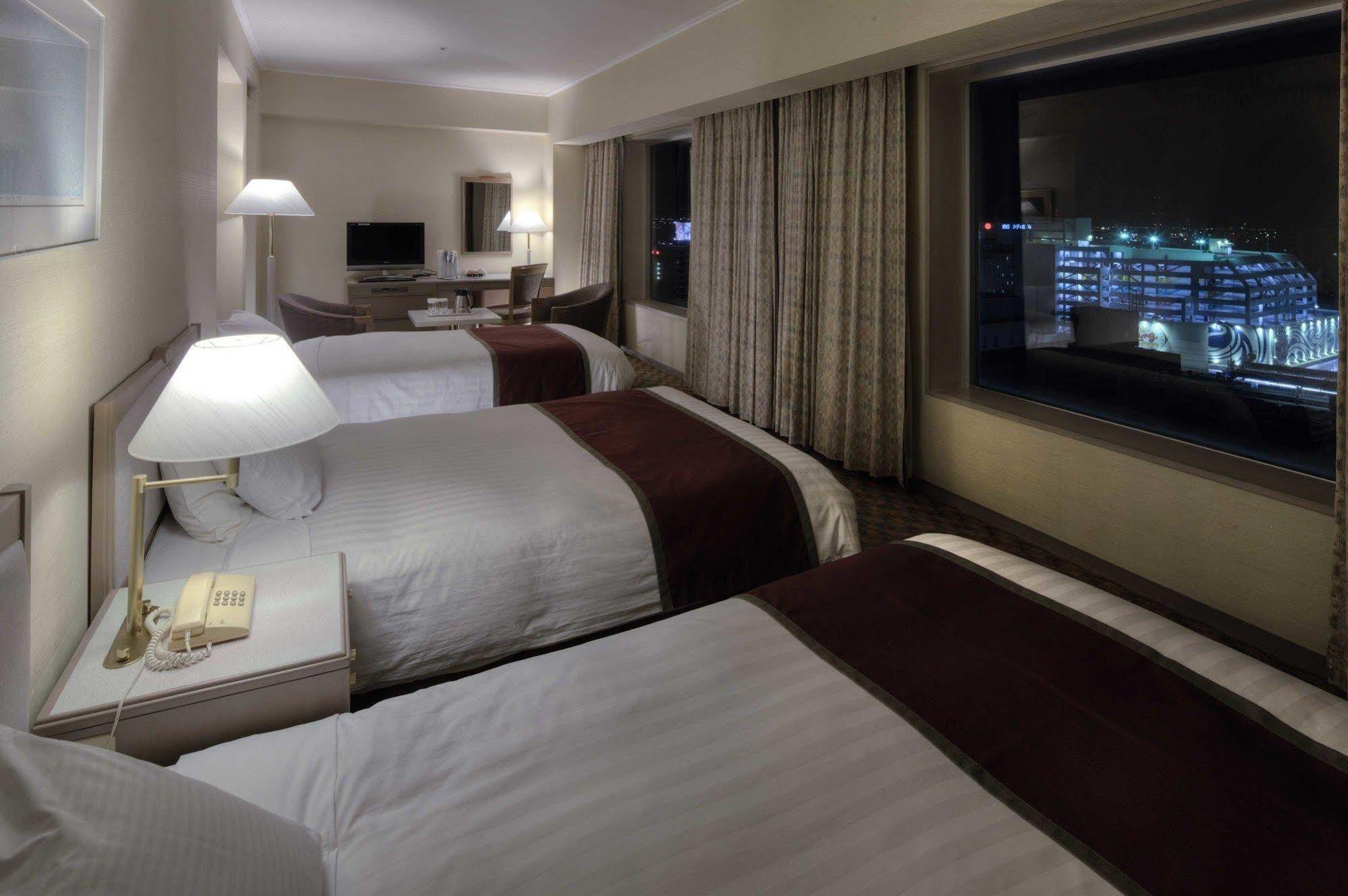 Miyako Hotel Yokkaichi Extérieur photo
